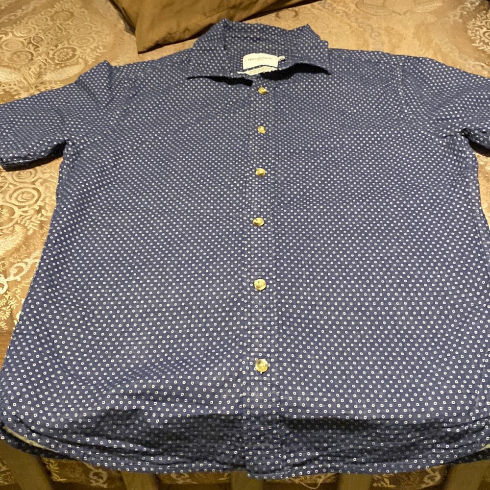 Men’s size small Goodfellow and Company navy and white short sleeve dress shirt